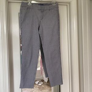 New Old Navy Checkered/Houndstooth cropped pants 8